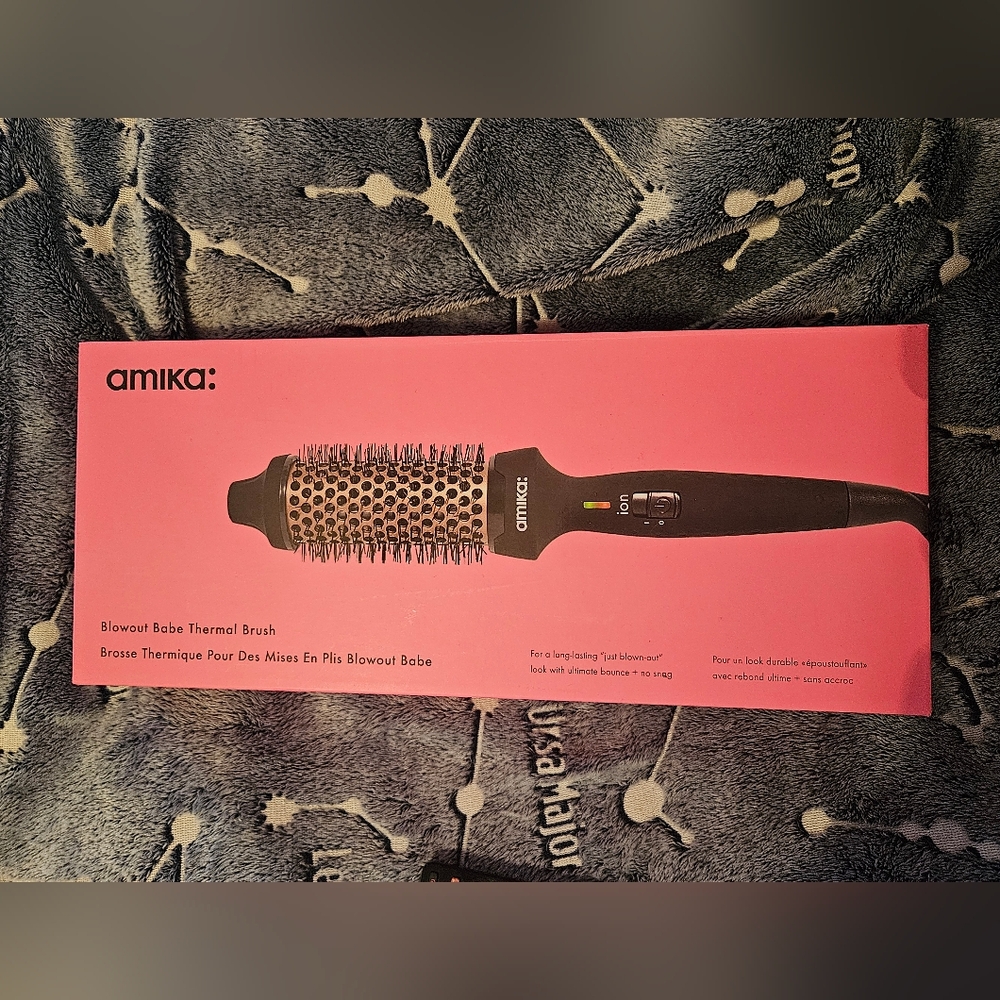 Amika blowout babe thermal brush